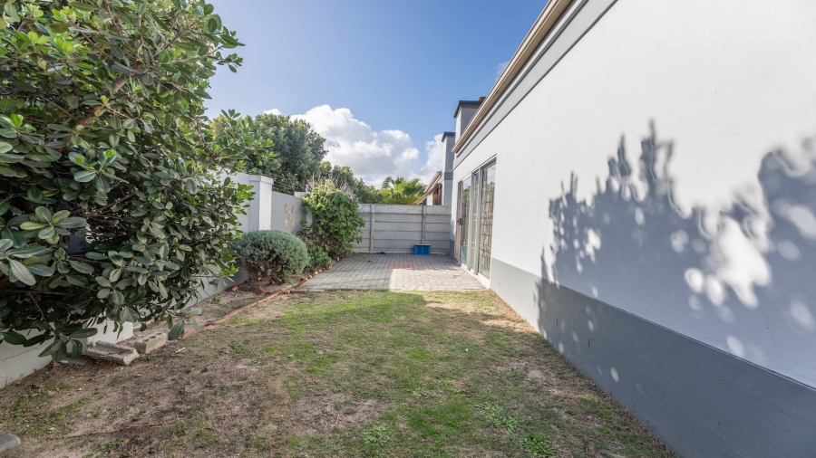 3 Bedroom Property for Sale in Parklands Western Cape
